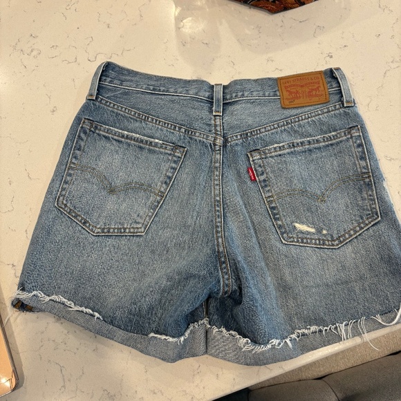 Levi's Shorts - Picture 2 of 2